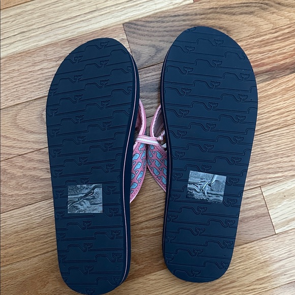 NWT Vineyard Vines Women’s Pink and Navy Sandals - Picture 3 of 3
